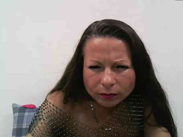 MilfNinna webcam