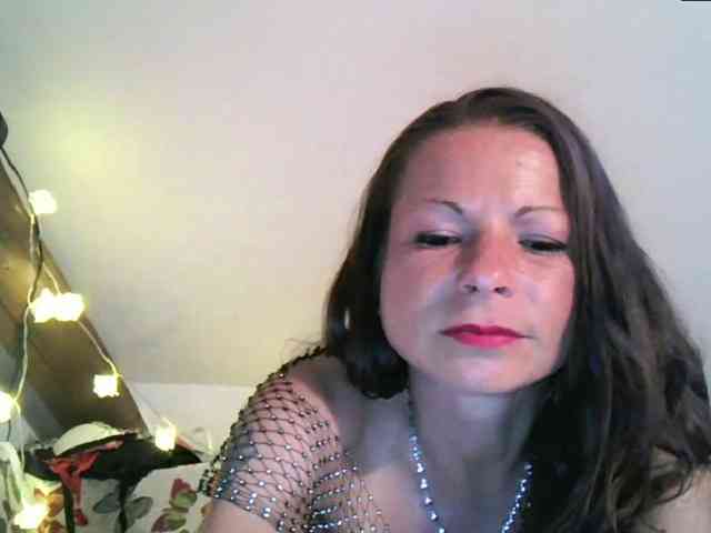 MilfNinna webcam