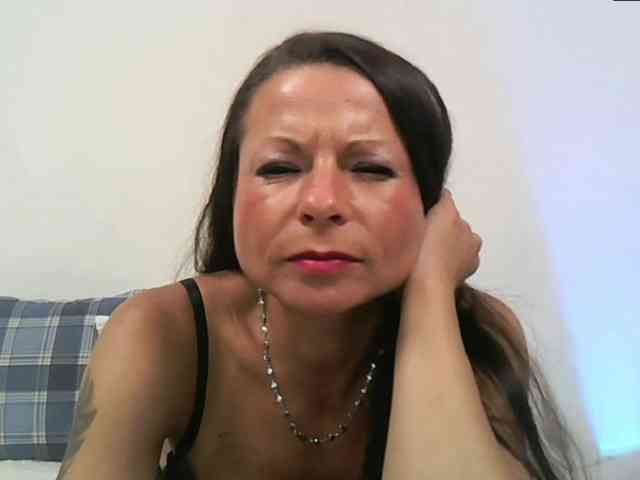 MilfNinna webcam