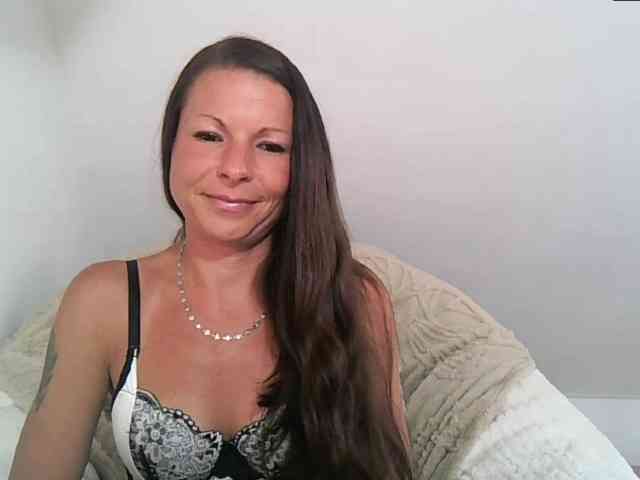 MilfNinna webcam