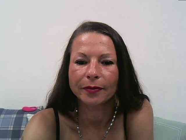 MilfNinna webcam