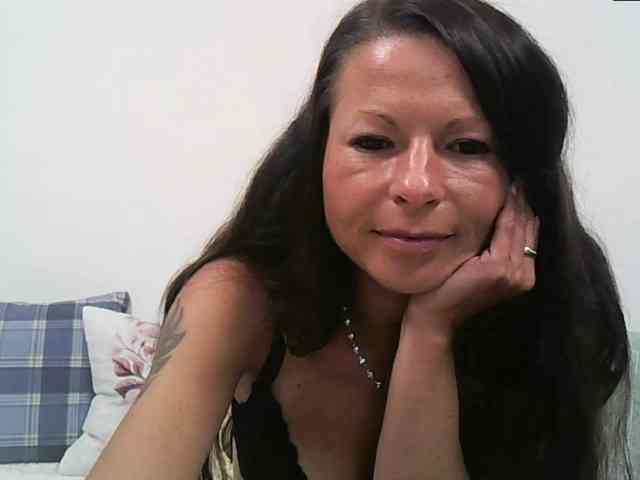 MilfNinna webcam