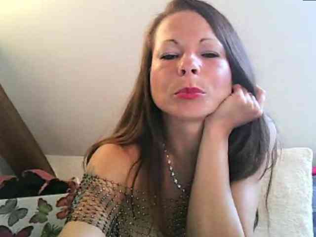 MilfNinna webcam