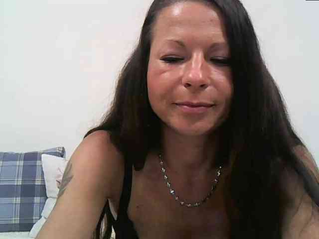 MilfNinna webcam