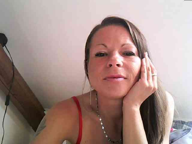 MilfNinna webcam