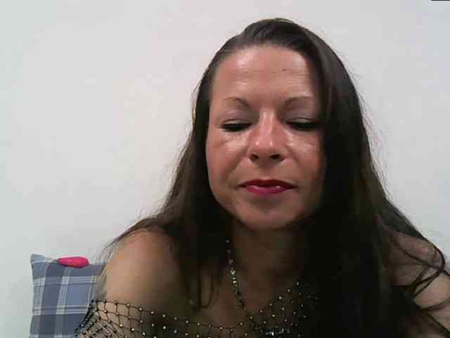 MilfNinna webcam