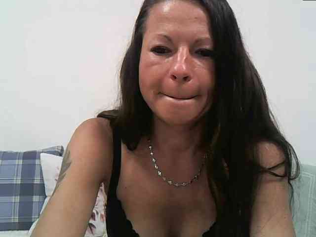 MilfNinna webcam