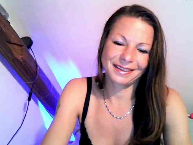 MilfNinna - Girl 