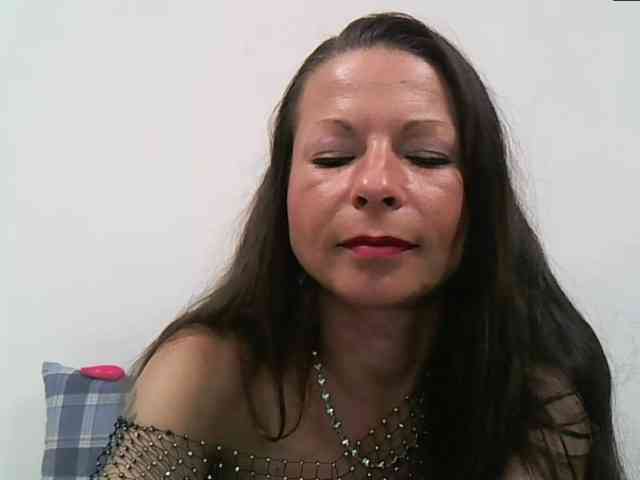 MilfNinna webcam