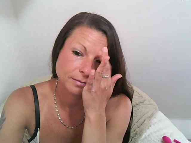 MilfNinna webcam