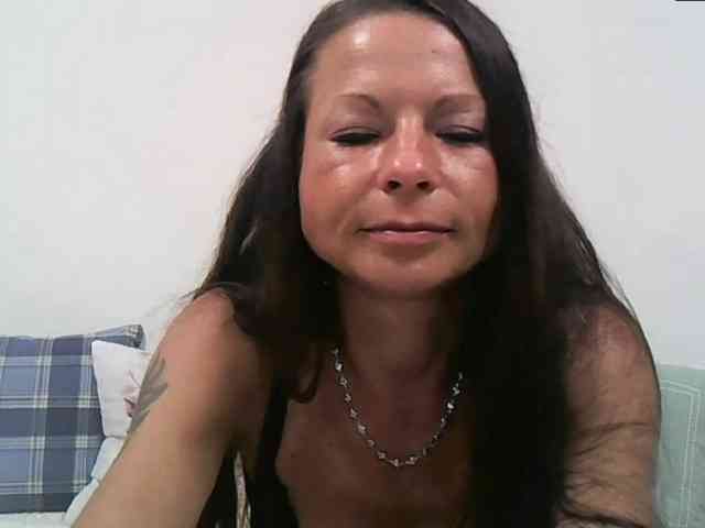 MilfNinna webcam