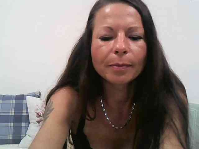 MilfNinna webcam
