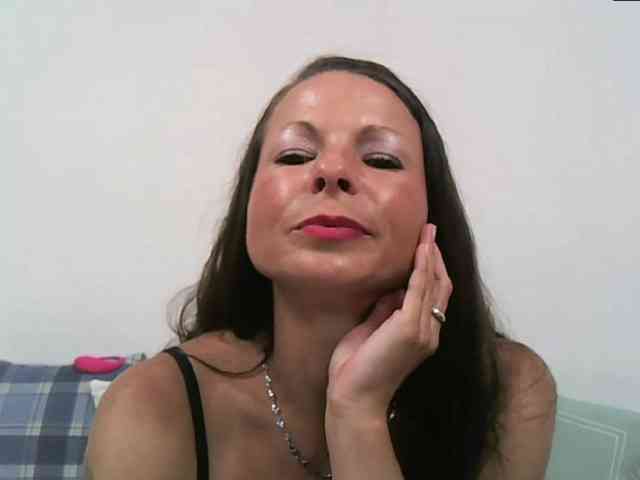 MilfNinna webcam
