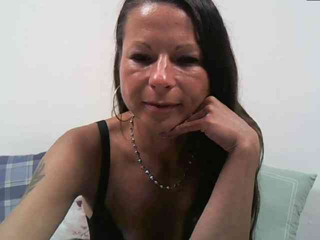 MilfNinna webcam