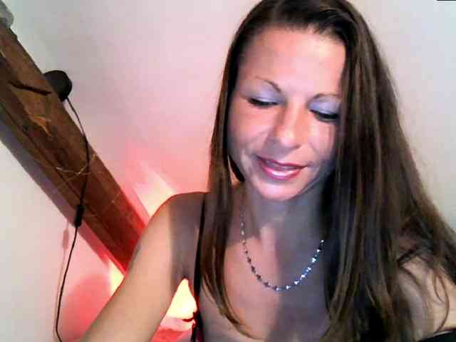 MilfNinna webcam