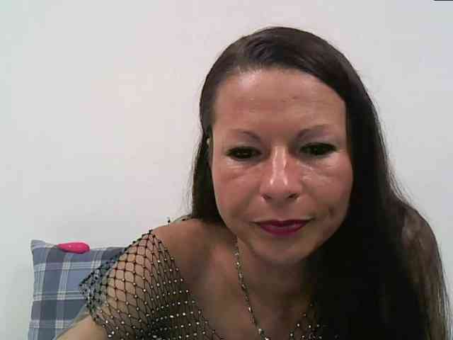 MilfNinna webcam