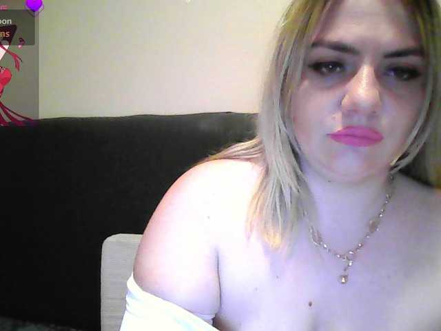 CrazyplesureAnna live cam on BongaCams