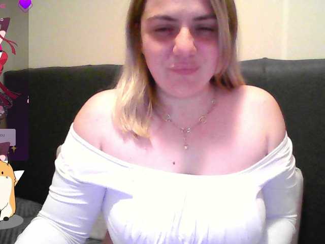 CrazyplesureAnna live cam on BongaCams