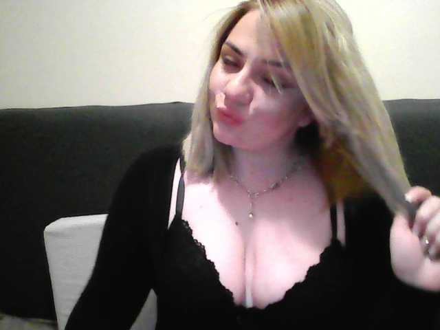CrazyplesureAnna Live Cam on BongaCams