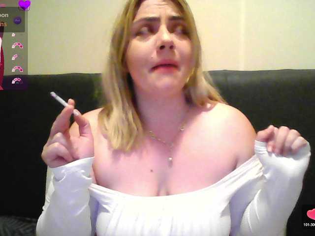 CrazyplesureAnna live cam on BongaCams