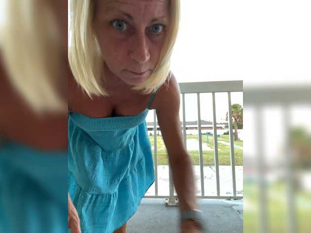 TiffaneyLove live cam on BongaCams