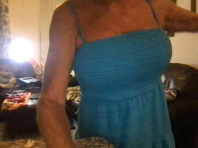 TiffaneyLove webcam