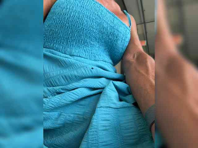 TiffaneyLove webcam