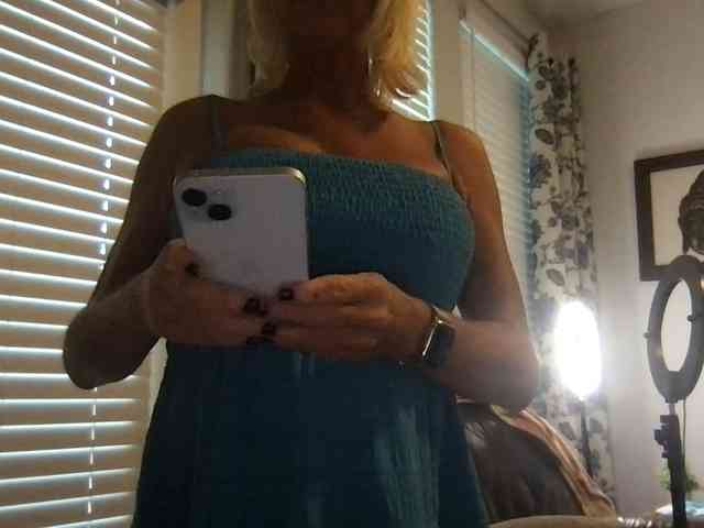 TiffaneyLove TiffaneyLove