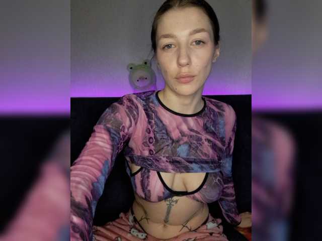 Honey-Devil's BongaCams show and profile