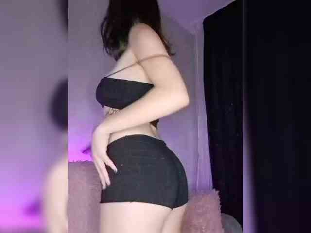 HoneyDevilina webcam