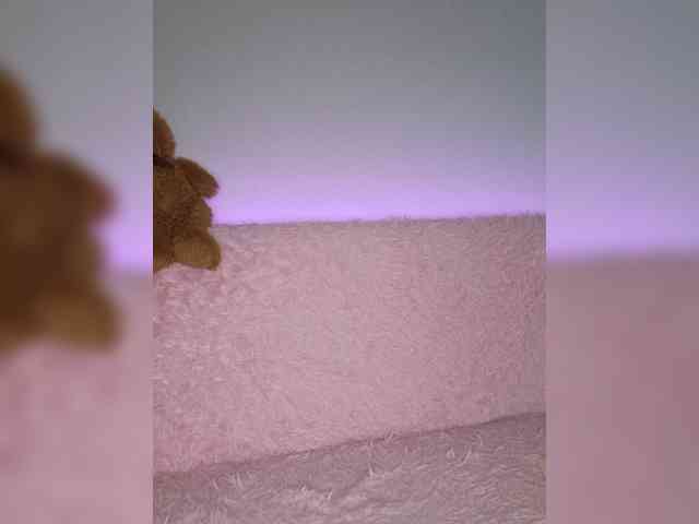 HoneyDevilina webcam