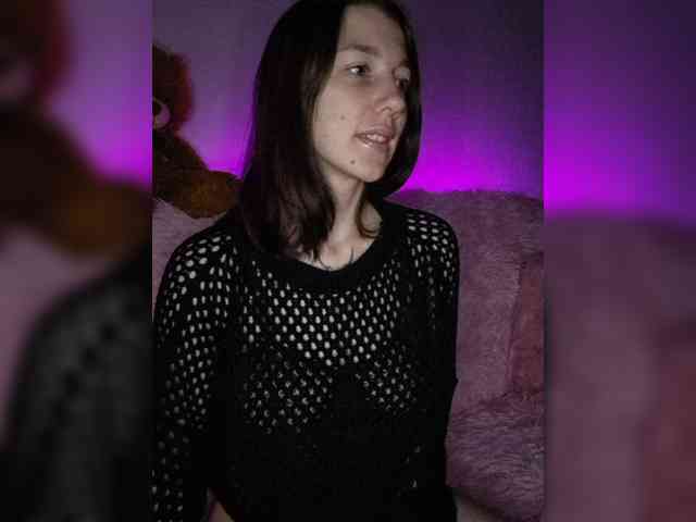 HoneyDevilina webcam