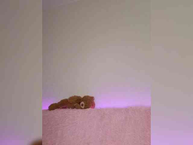 HoneyDevilina webcam