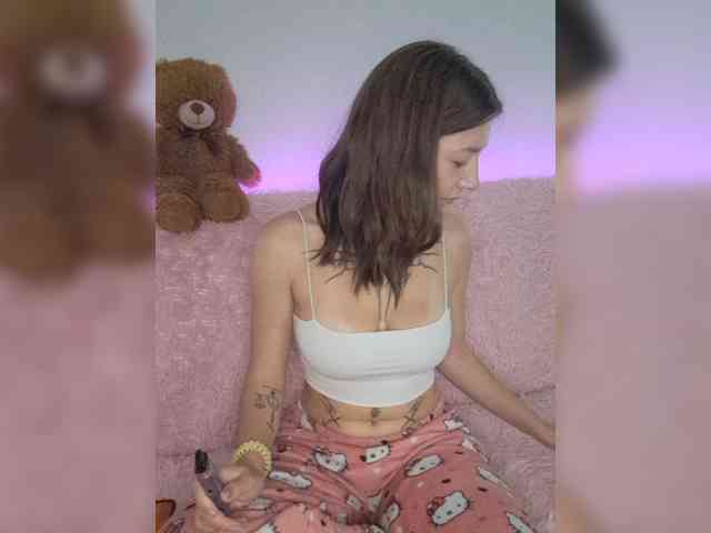 HoneyDevilina webcam