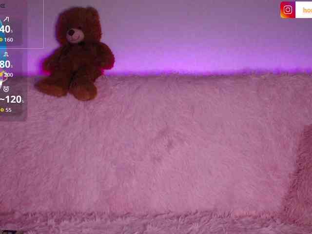 HoneyDevilina webcam