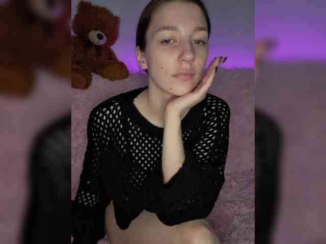 HoneyDevilina webcam