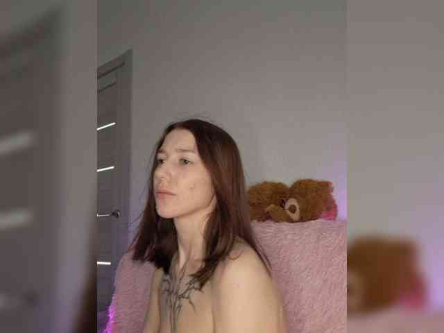 HoneyDevilina webcam