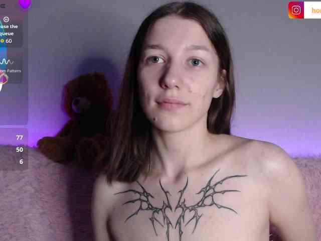 HoneyDevilina webcam