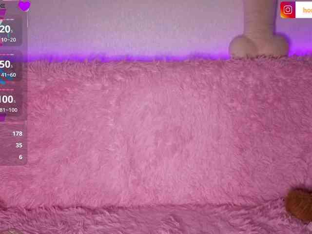 HoneyDevilina webcam