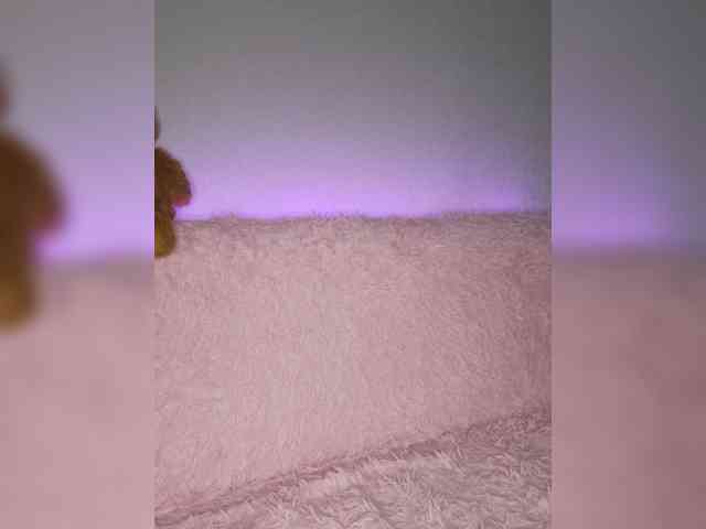 HoneyDevilina webcam