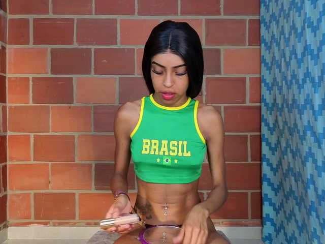 megan-stathan live cam on BongaCams