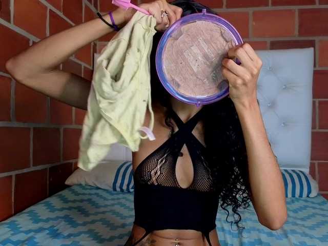 megan-stathan live cam on BongaCams