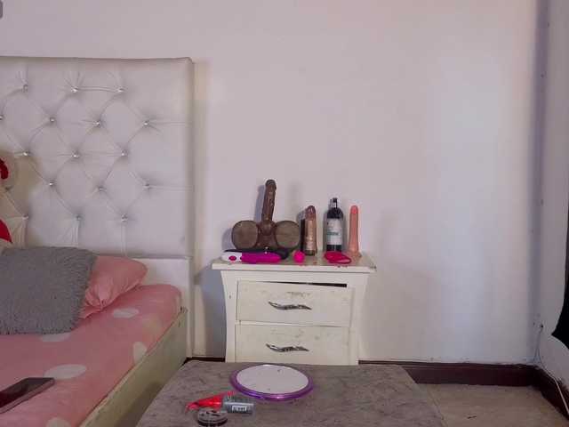 megan-stathan live cam on BongaCams