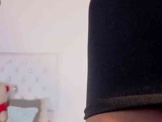 megan-stathan webcam