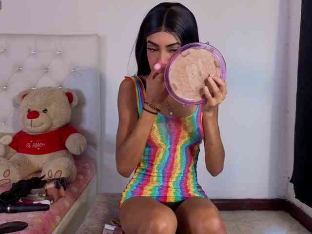 megan-stathan webcam