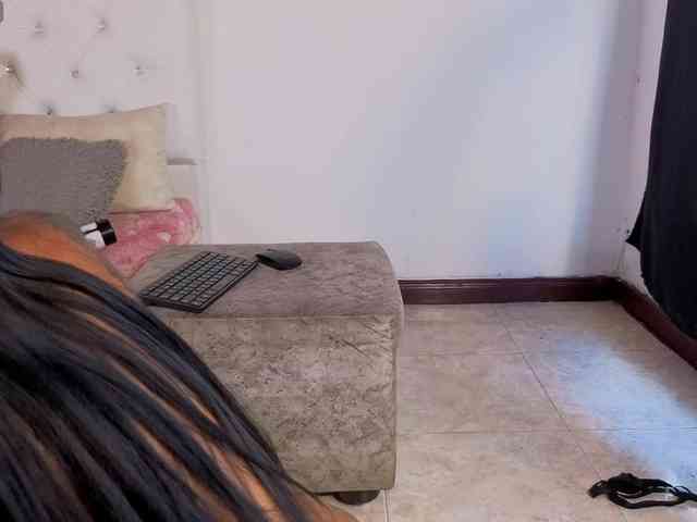 megan-stathan webcam