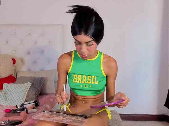 megan-stathan webcam