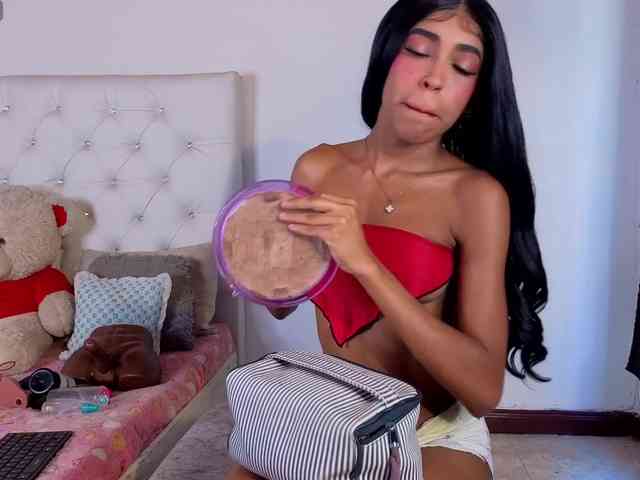 megan-stathan webcam