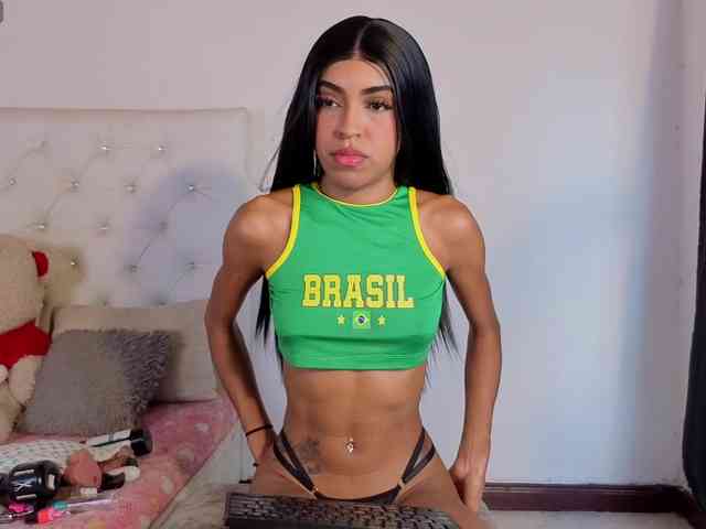 megan-stathan webcam