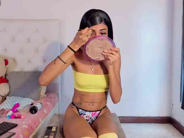 megan-stathan webcam